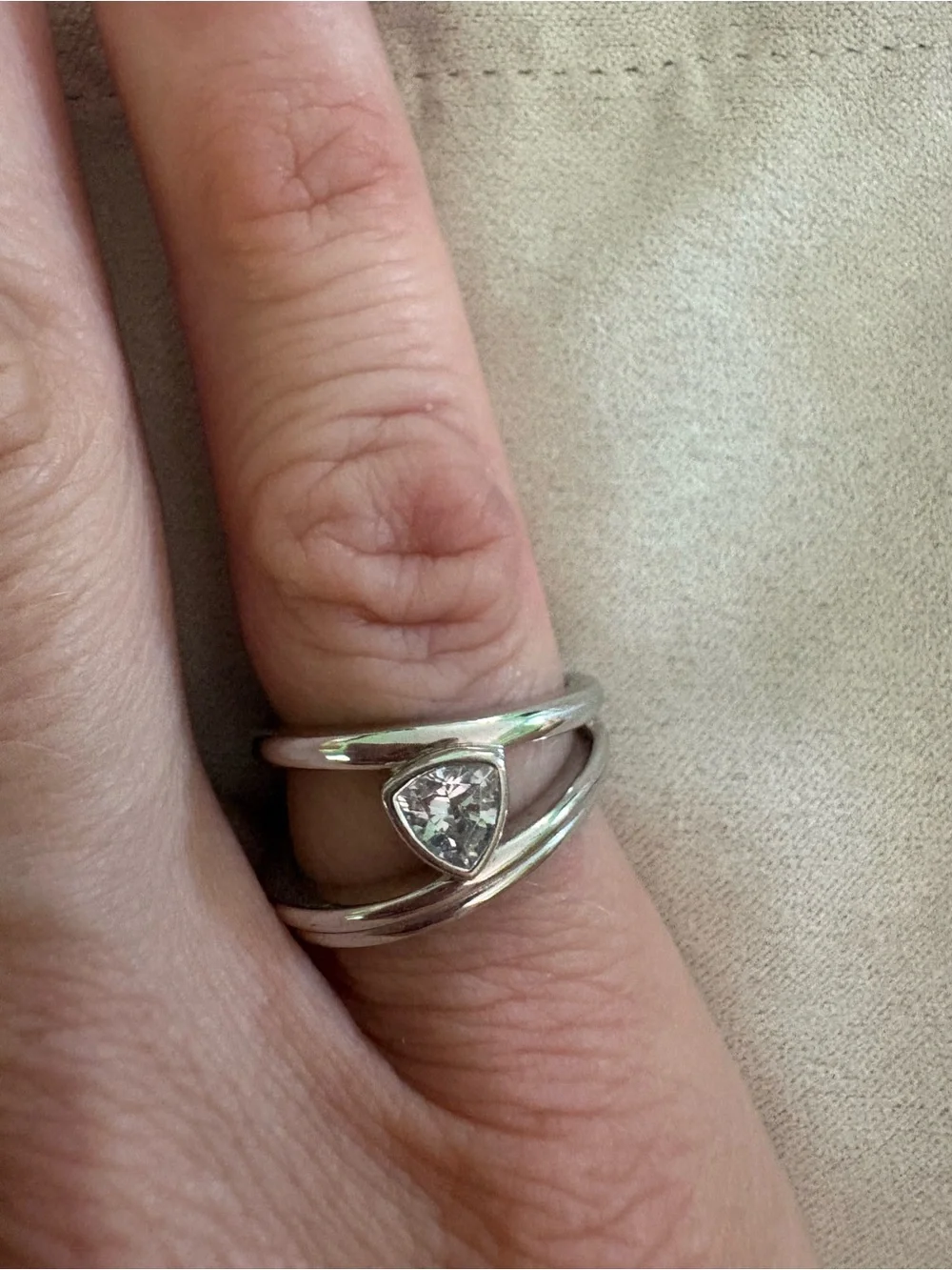Kendra Scott Silver Wrap Ring with Trillion-Cut size 6